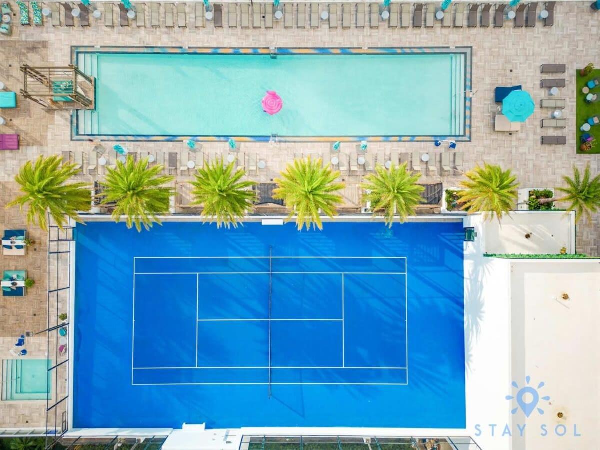 Coastal Relaxation - Parking Included - Amazing Pools Apartment Hollywood Exterior photo