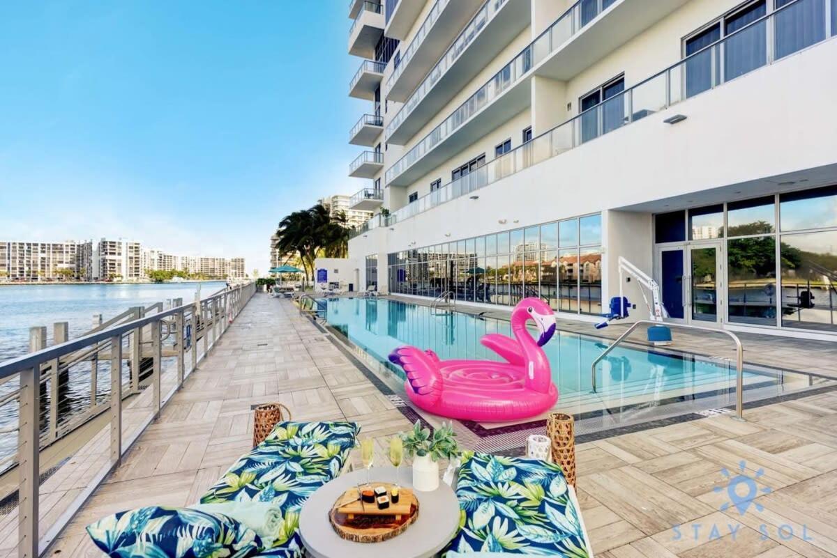 Coastal Relaxation - Parking Included - Amazing Pools Apartment Hollywood Exterior photo