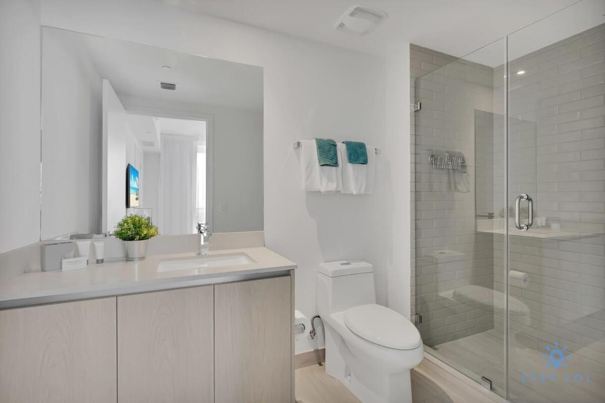 Coastal Relaxation - Parking Included - Amazing Pools Apartment Hollywood Exterior photo
