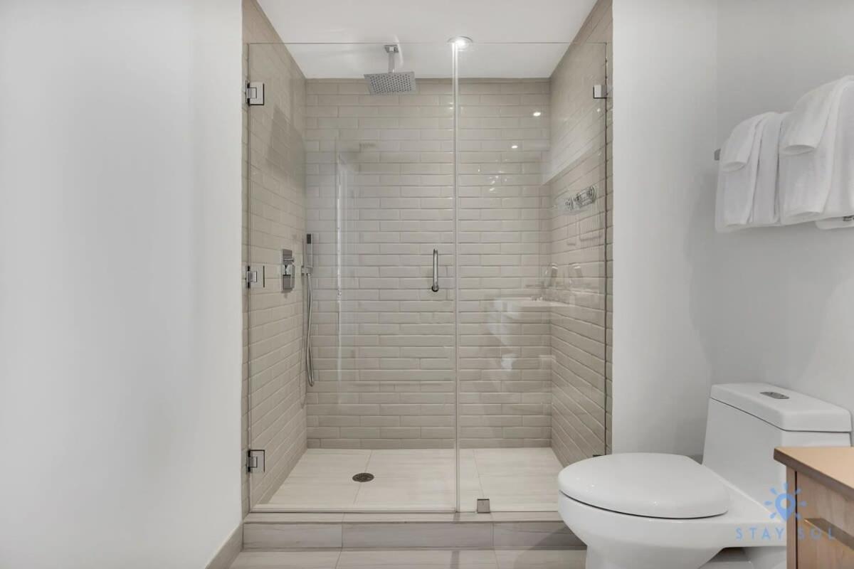 Coastal Relaxation - Parking Included - Amazing Pools Apartment Hollywood Exterior photo