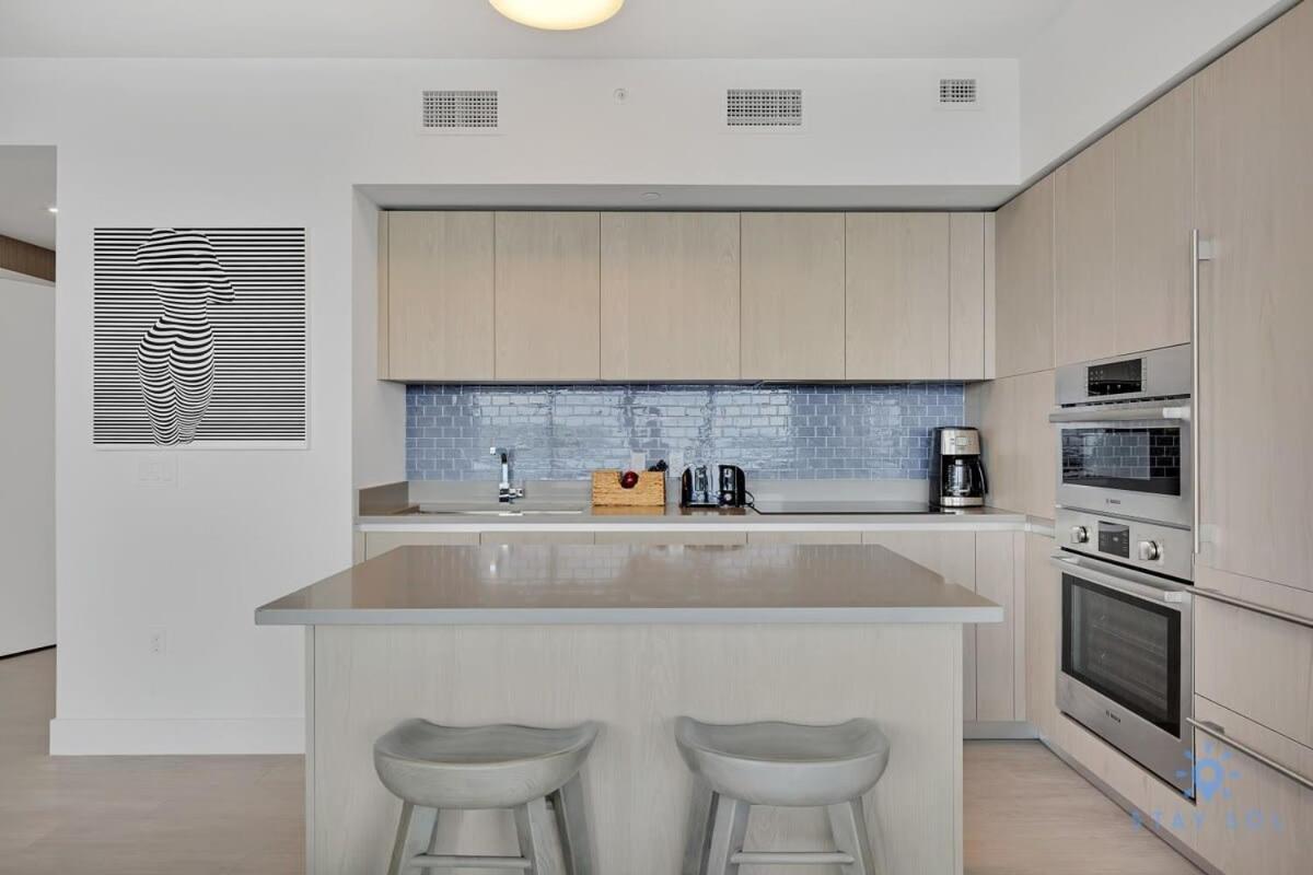 Coastal Relaxation - Parking Included - Amazing Pools Apartment Hollywood Exterior photo